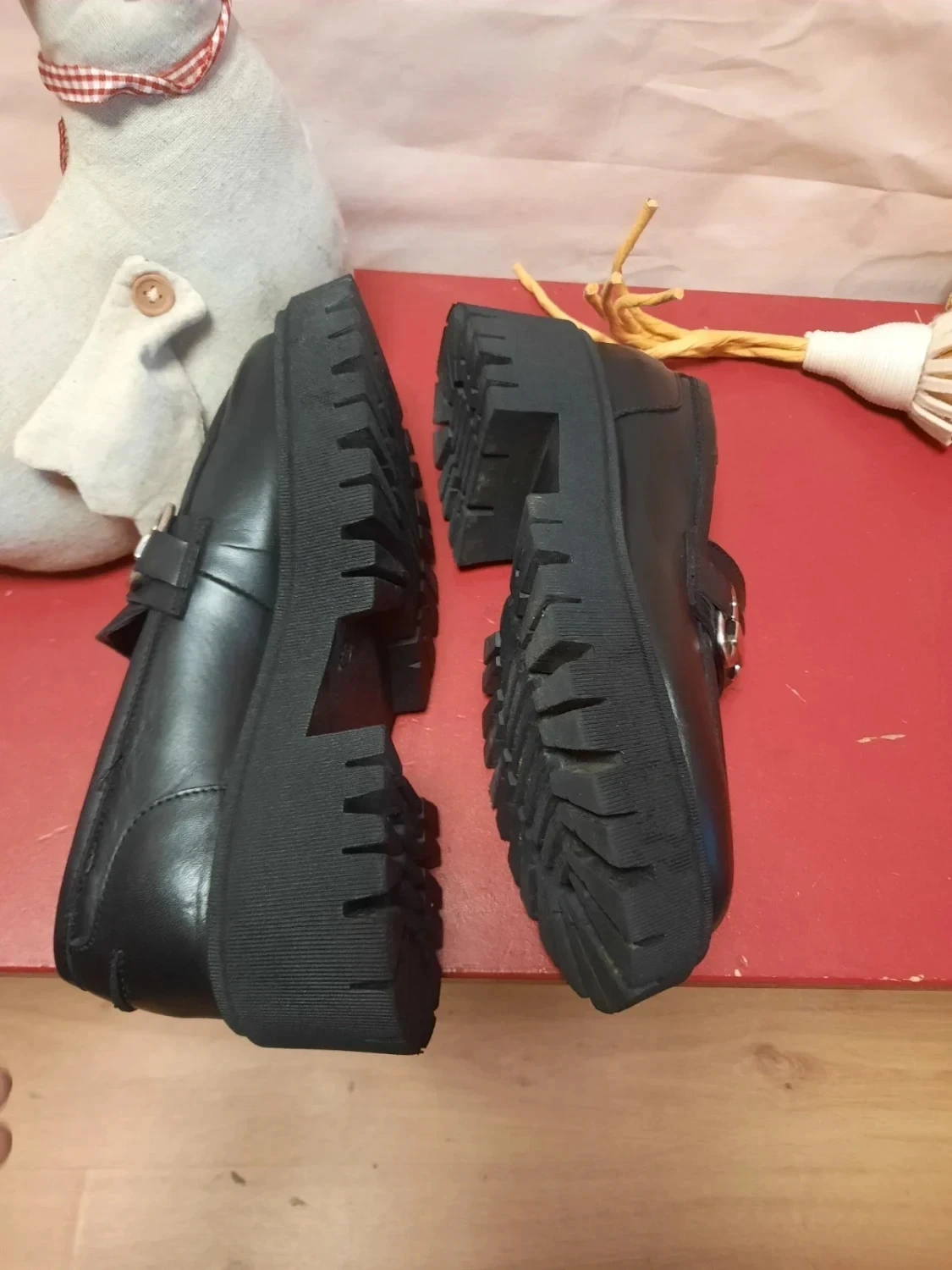🙏 Leather shoes, women 37. Sinéquanone. – photo 4